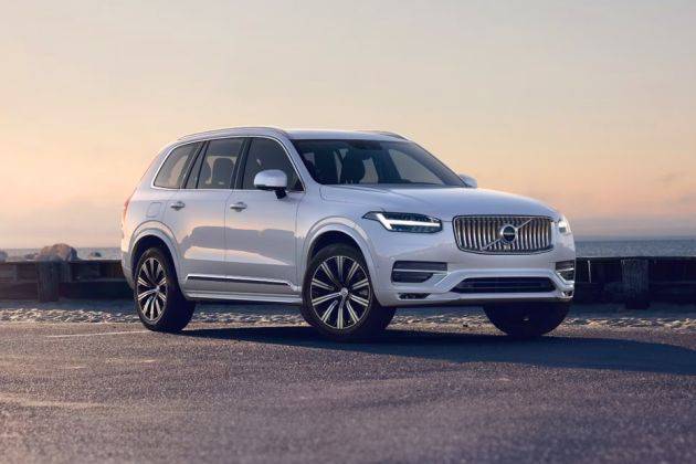 Volvo XC90 Front Left Side Image