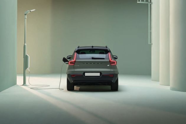 Volvo XC40 Recharge Rear view Image