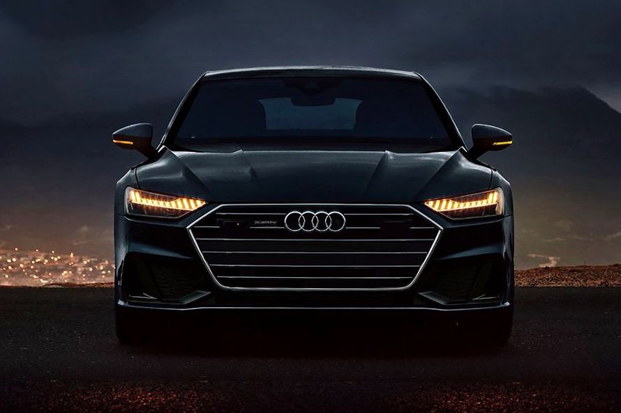 Audi A7 Front View Image