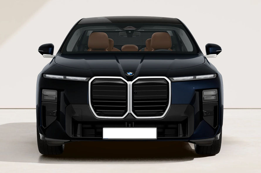 BMW 7 Series Front View