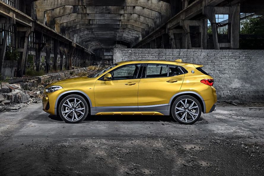 BMW X2 Side View (Left)  Image
