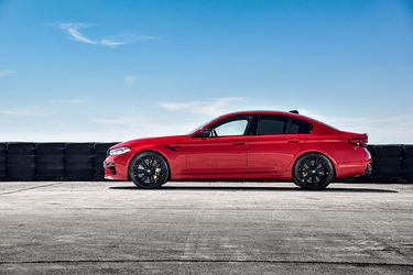 BMW M5 Side View (Left) 