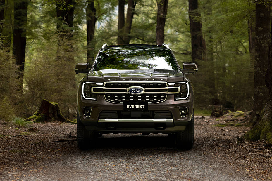 Ford Endeavour Front View