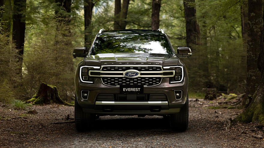 போர்டு இண்டோவர் முன்புறம் காண்க