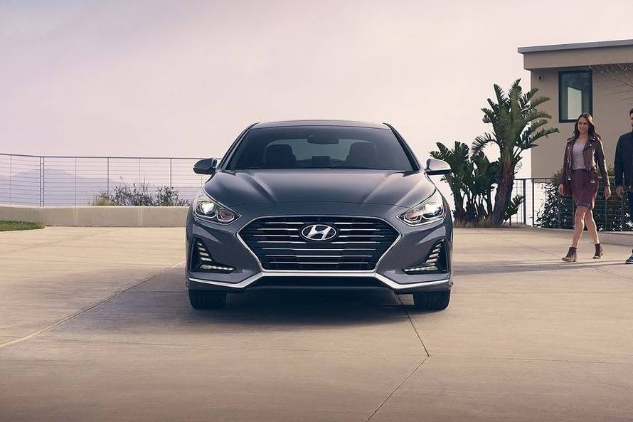 Hyundai Sonata Front View Image