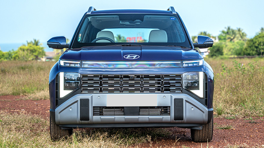 हुंडई वेन्यू आगे का दृश्य