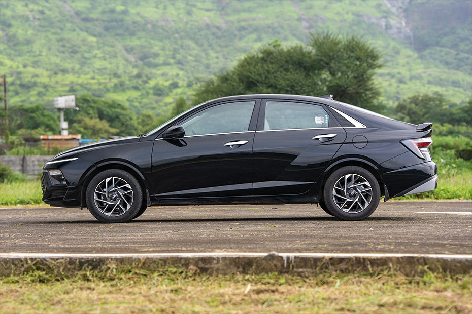 Hyundai Verna On Road Price in South 24 Parganas starts Rs.10.98 Lakh