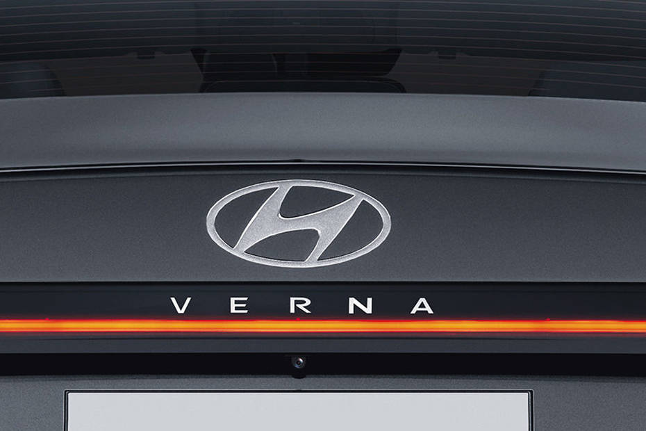 Hyundai Verna Exterior Image