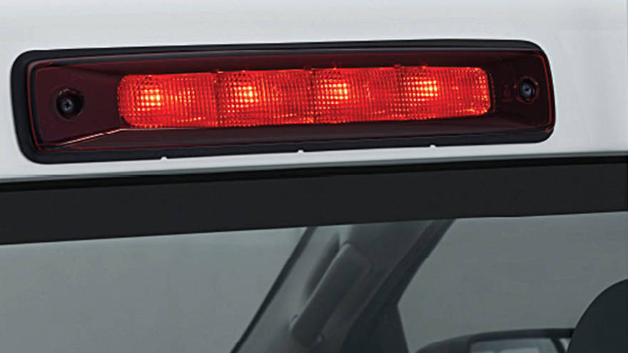 ഇസുസു ഡി-മാക്സ് center high-mounted stop lamp