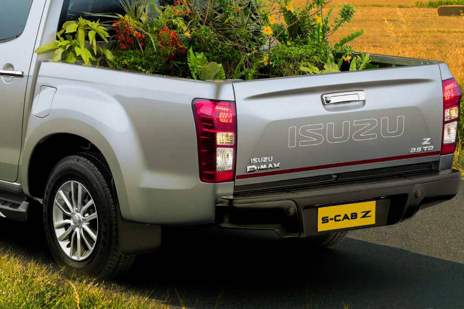 Isuzu S-CAB Z Taillight