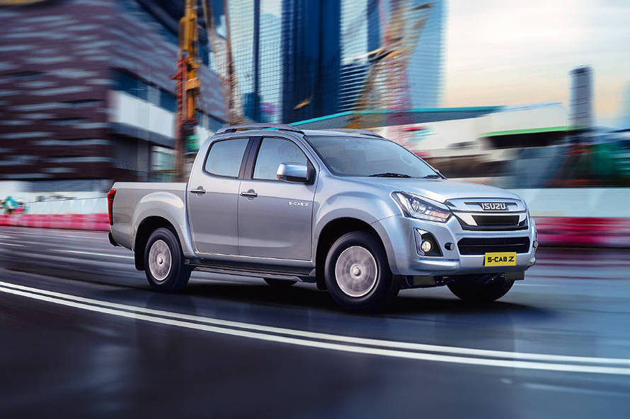 Isuzu S-CAB Z Front Right Side View