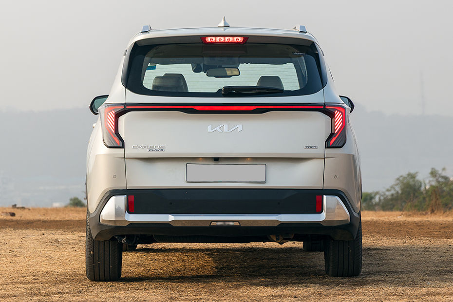 Kia Carens Clavis On Road Price in Ludhiana starts Rs.11.21 Lakh