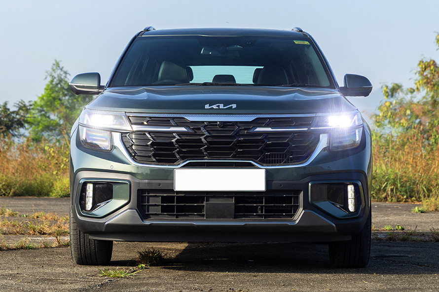 Kia Seltos Front View