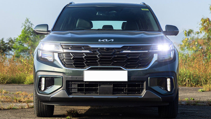 Kia Seltos Front View