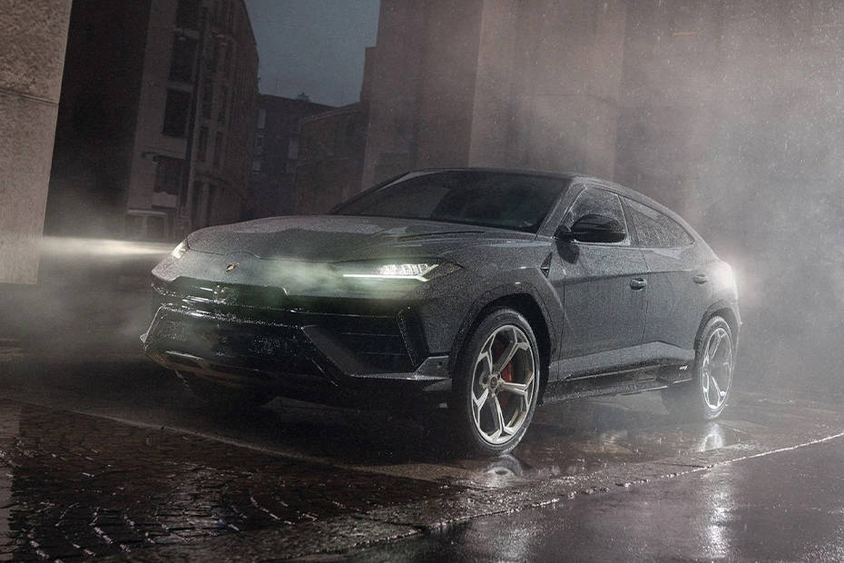 Lamborghini Urus Exterior Image