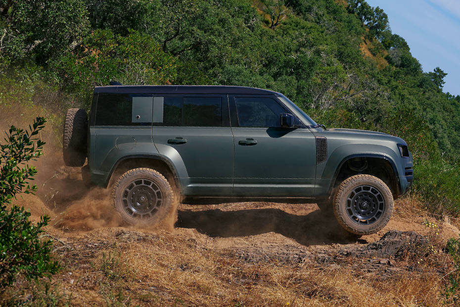 Land Rover Defender Side View (Right) 