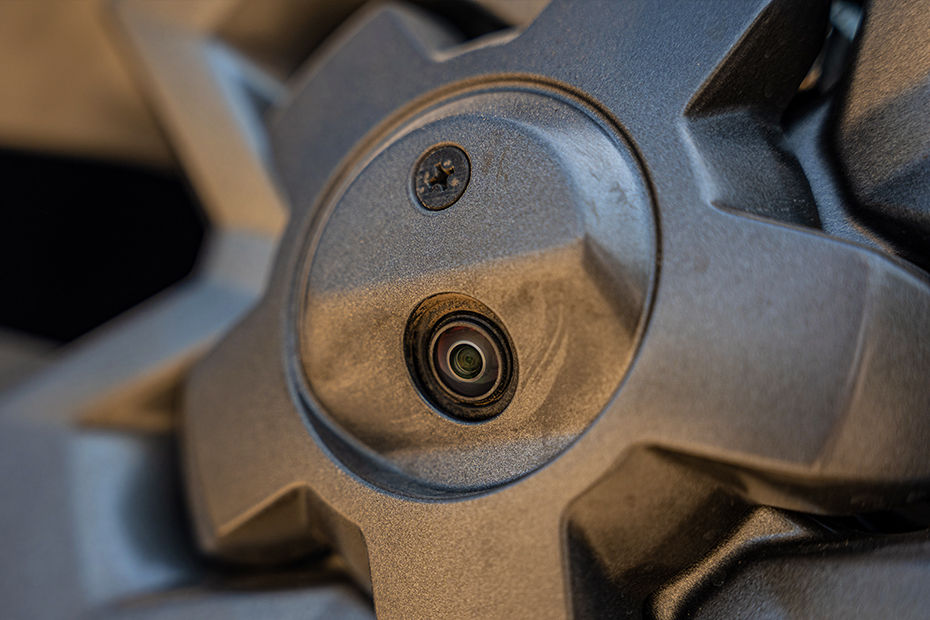 Mahindra Thar OG Reverse Parking Camera