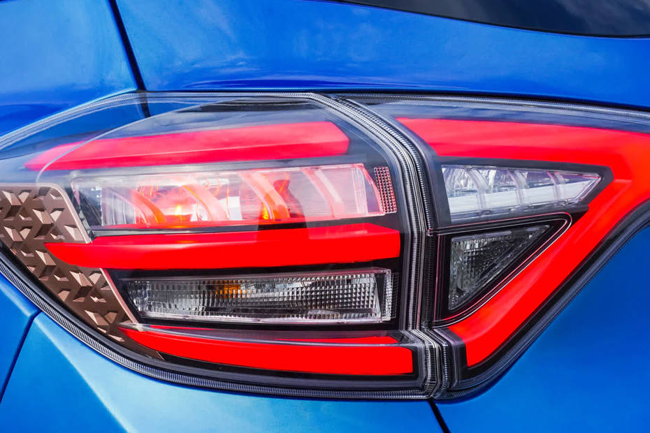 Mahindra XUV400-EV Taillight