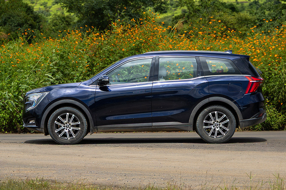 Mahindra XUV700 On Road Price in Thiruvananthapuram starts Rs