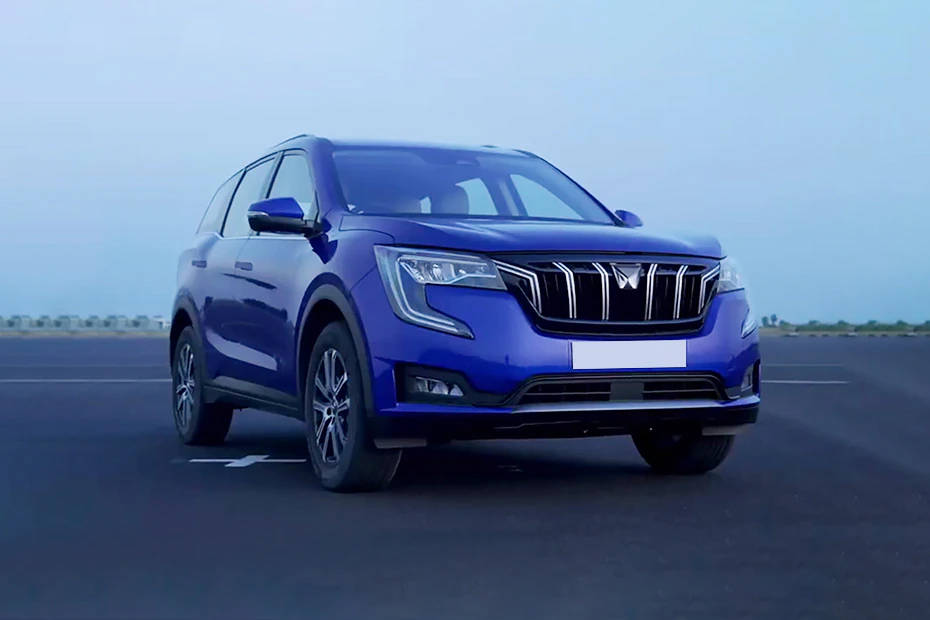  XUV 700 