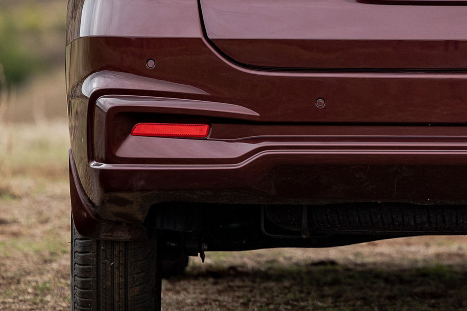 Maruti Suzuki Ertiga Rear Reflector