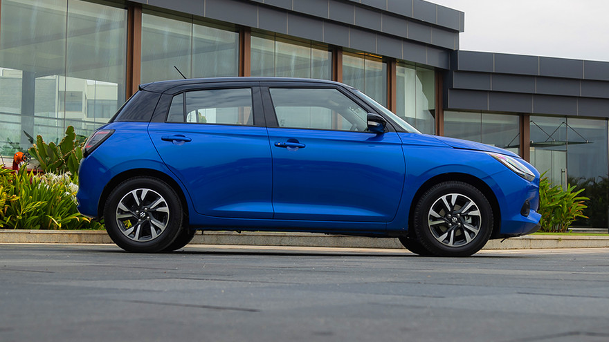 മാരുതി സ്വിഫ്റ്റ് side profile കാണുക (right)