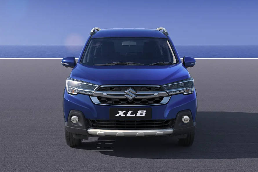 Maruti XL6 Front View