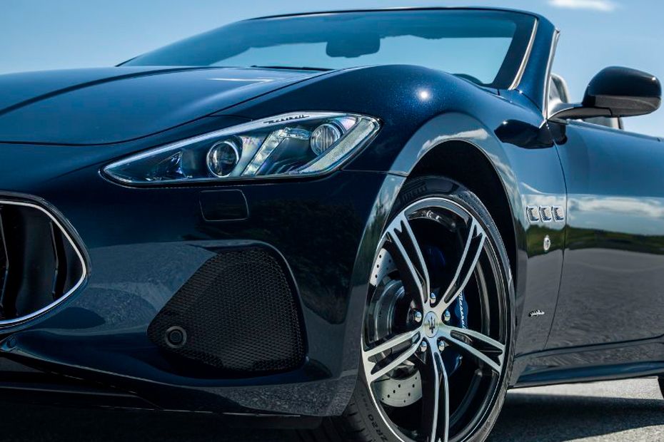 402-449 1/43 マセラティ Gran Cabrio Sport 402-449 1/43 マセラティ Gran Cabrio Sport 2024 Maserati