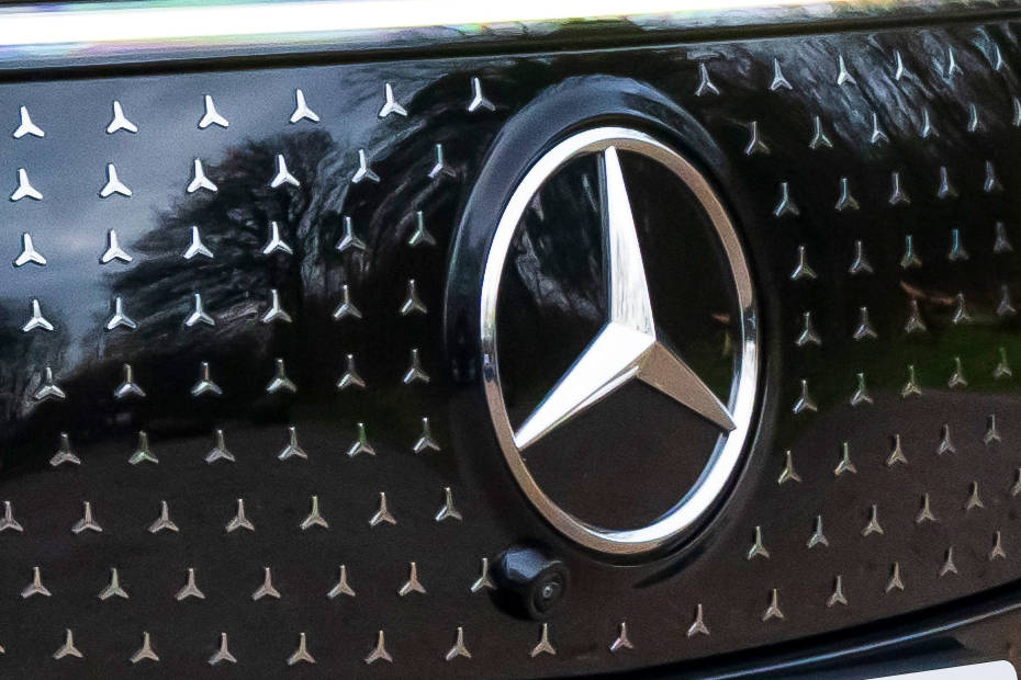 Mercedes-Benz EQA Front Grill - Logo