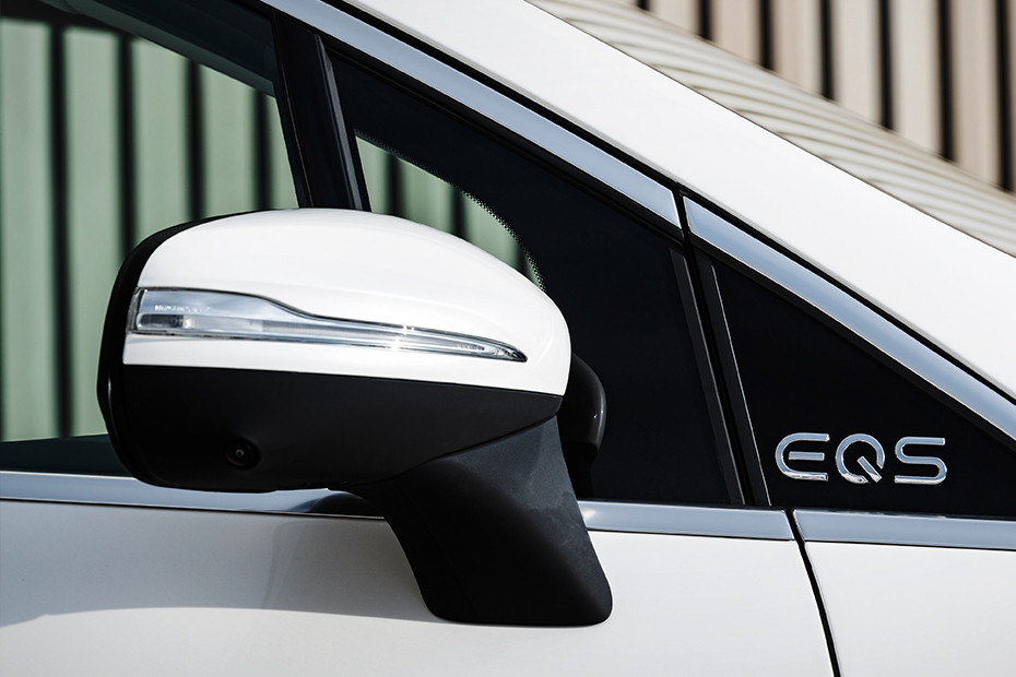 MercedesBenz EQS SUV Side Mirror (Body) Image by CarDekho