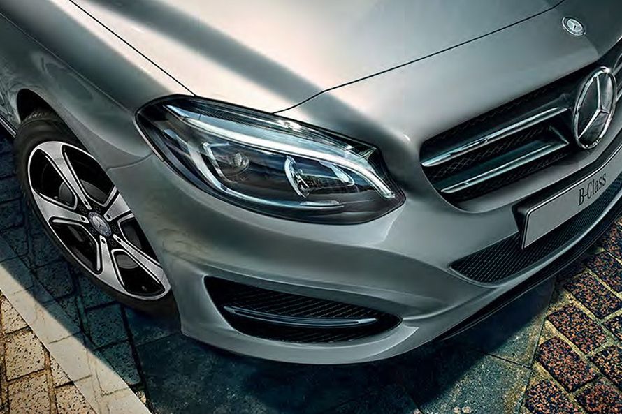 Mercedes-Benz B-Class Headlight Image