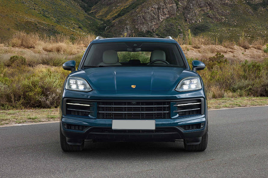 Porsche Cayenne 2024 Front View