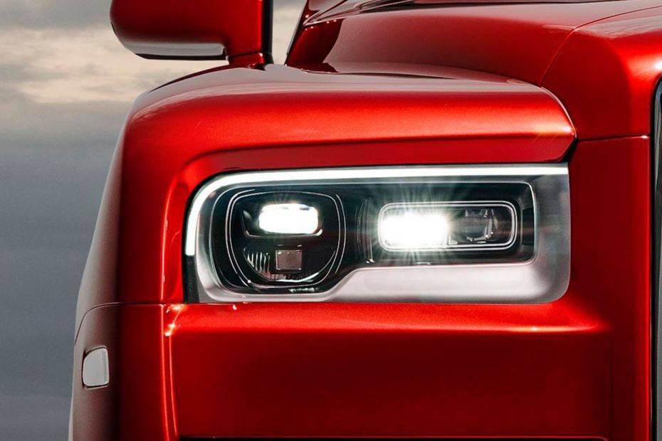 Rolls-Royce Cullinan Headlight Image