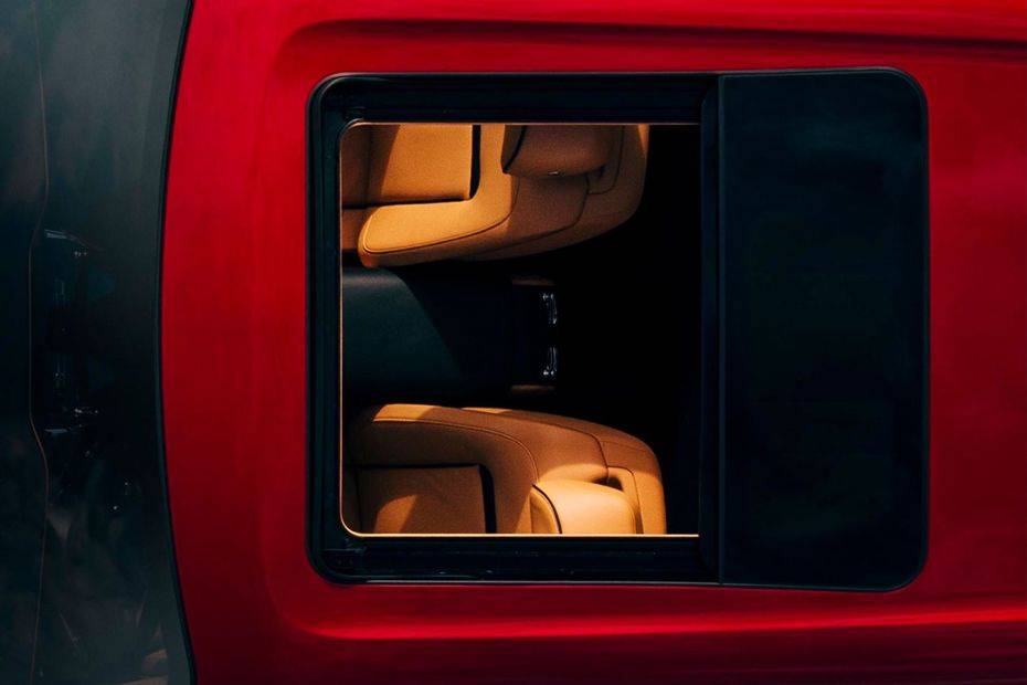 Rolls-Royce Cullinan Sun Roof/Moon Roof Image