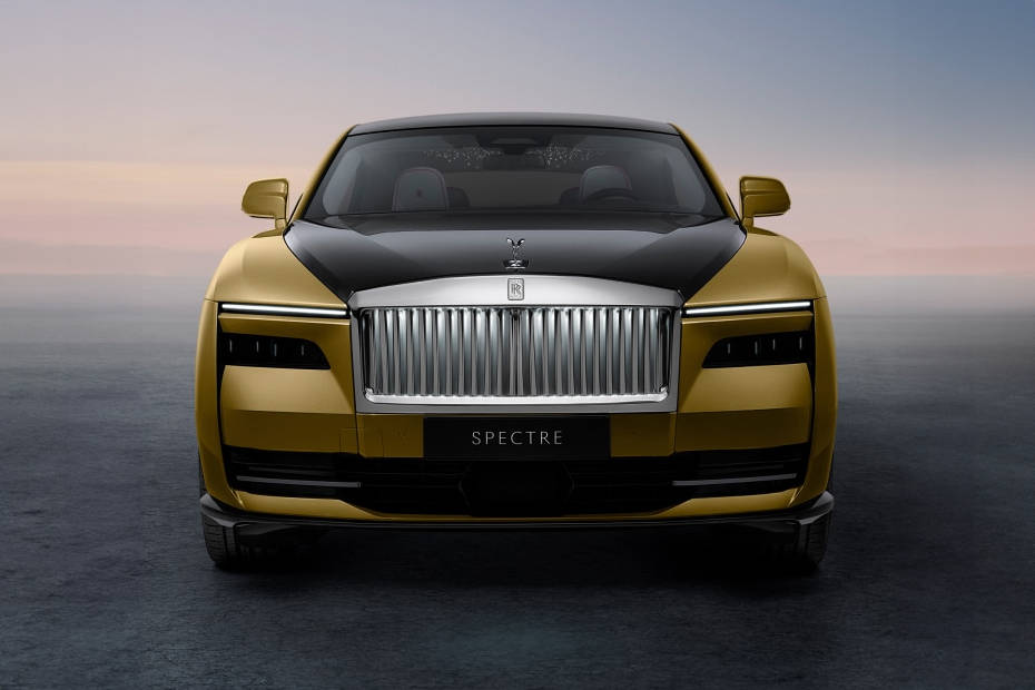 Rolls-Royce Spectre Front View