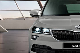 സ്കോഡ കരോഖ് headlight