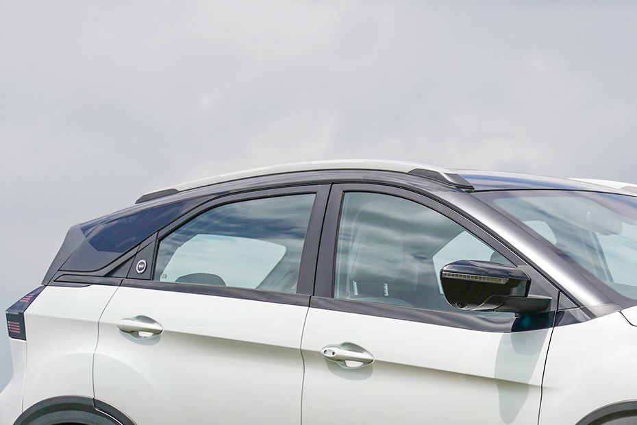 Tata Nexon EV Window Line