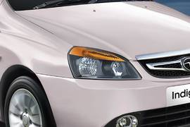 ಟಾಟಾ ഇൻഡിഗോ ഇസി‌എസ് headlight image