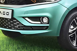 ടാടാ ടിയാഗോ മുന്നിൽ fog lamp