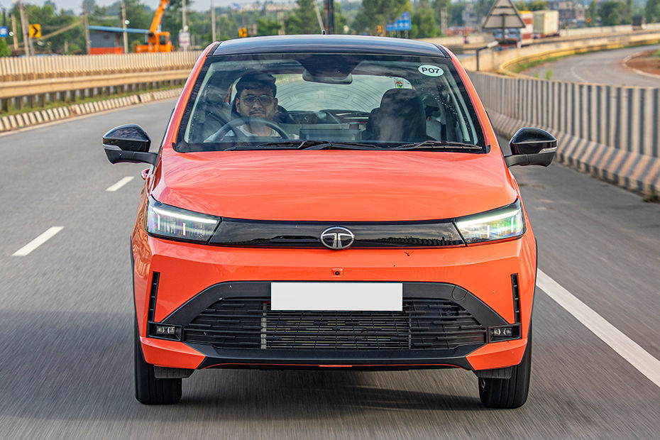 Tata Tiago Exterior Image