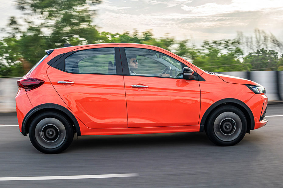 Tata Tiago Exterior Image