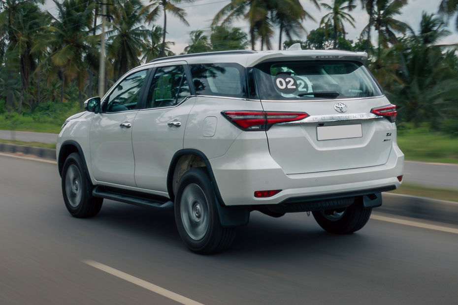 Fortuner thumb 3