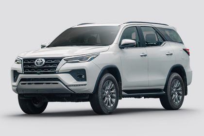Toyota Fortuner Front Left Quarter View Toyota Fortuner Front Left Quarter View