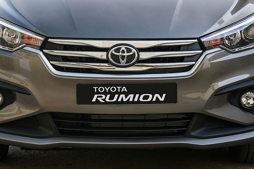 Toyota Rumion Interior Images and Photos CarDekho