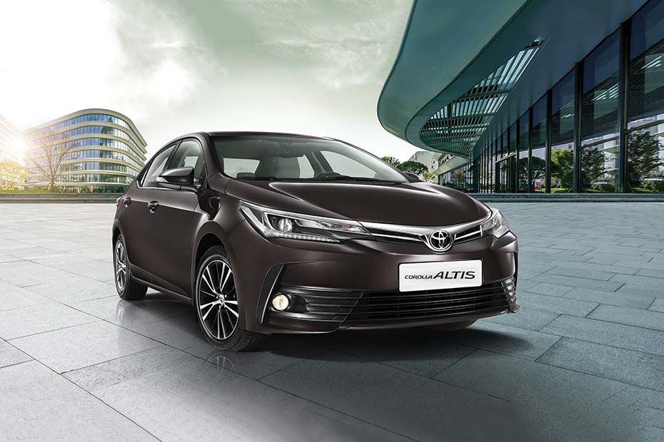 Toyota Corolla Altis Images - Corolla Altis Interior & Exterior Photos | CarDekho.com
