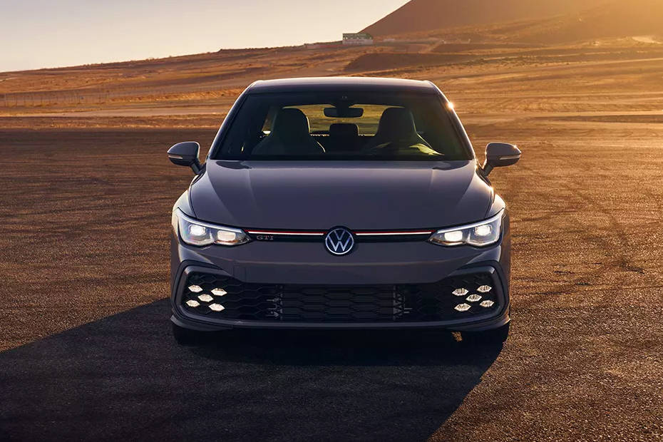 Volkswagen Golf GTi Front View