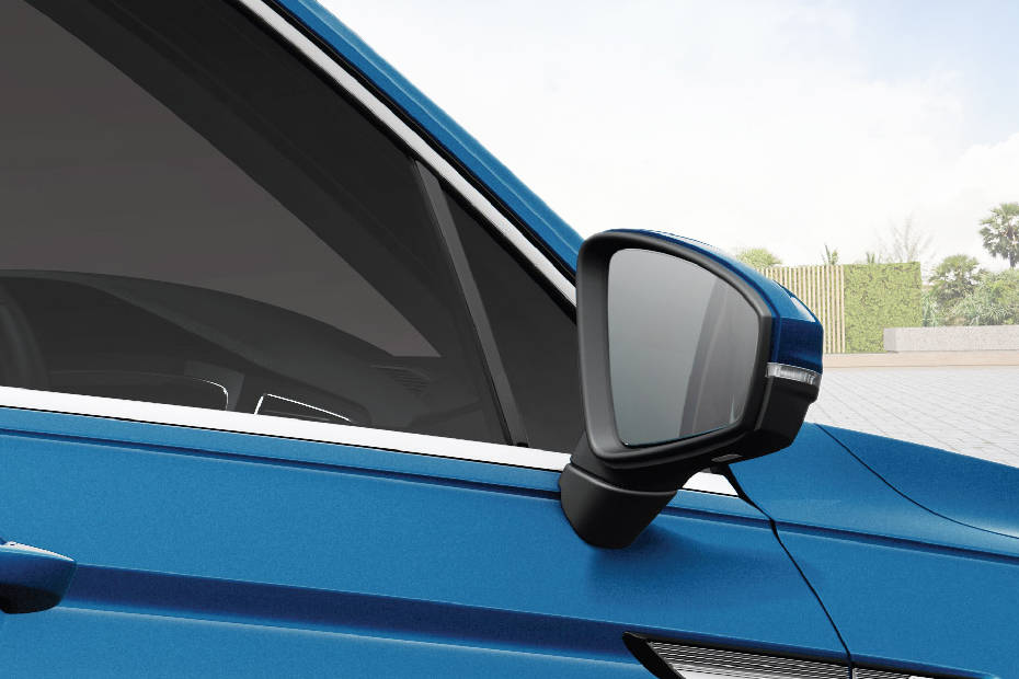 Volkswagen Tiguan Side Mirror (Glass)