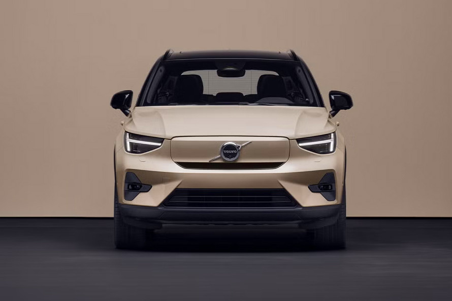 வோல்வோ இஎக்ஸ்40 முன்புறம் காண்க