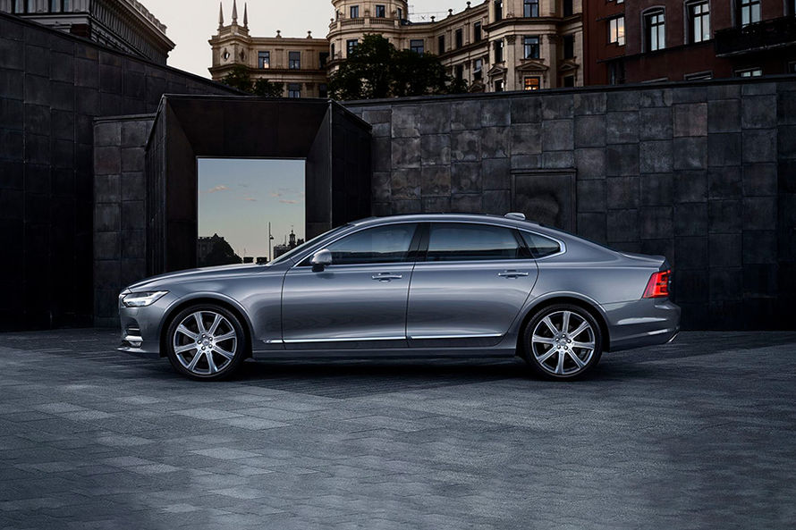 Volvo S90 Side View (Left) 