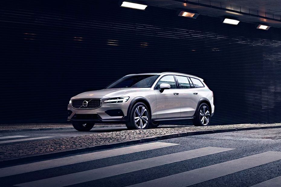 Volvo V60 Cross Country Expected Price ₹ 45 Lakh, 2024 Launch Date,  Bookings in India